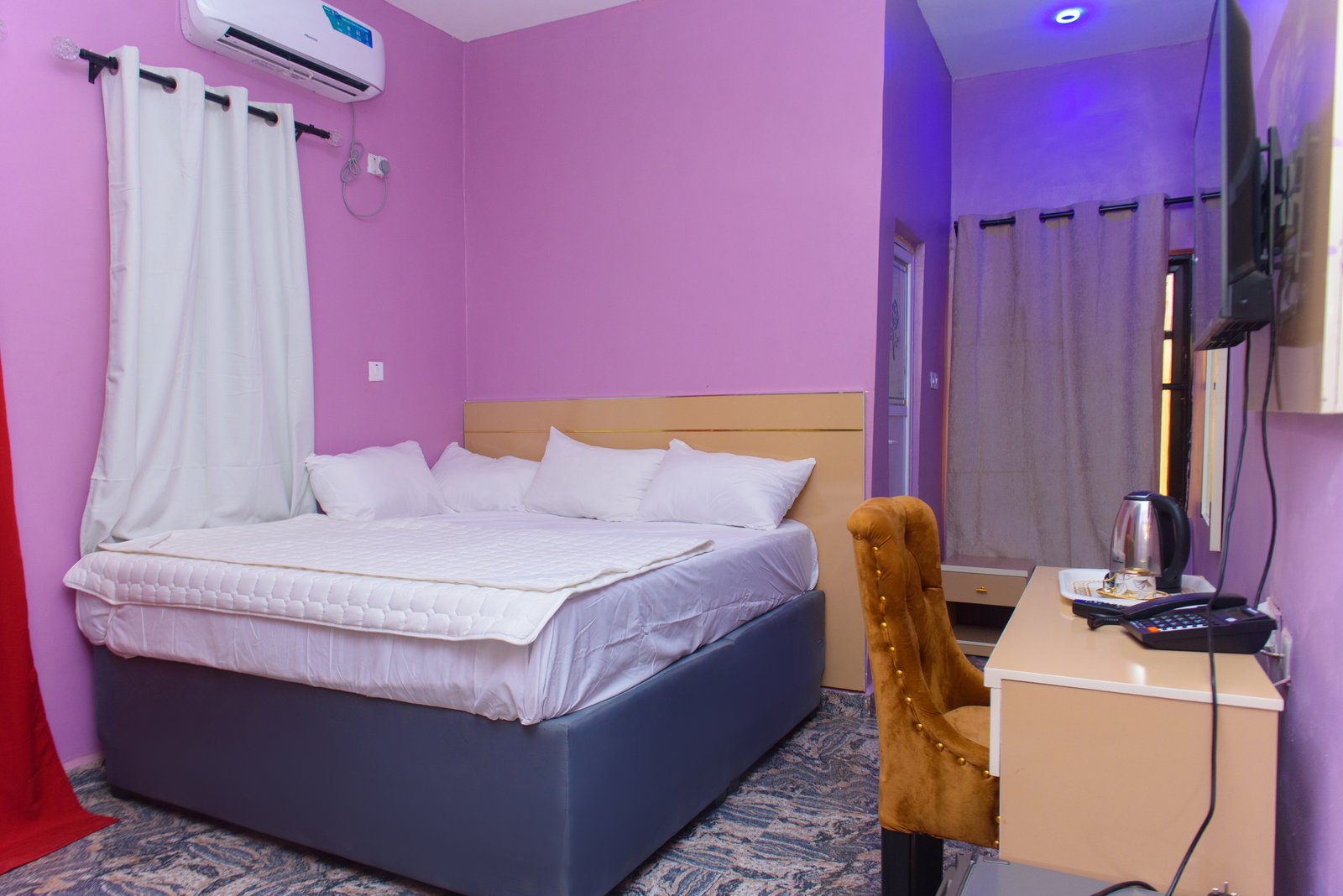 Welcome to Alaks Hotels